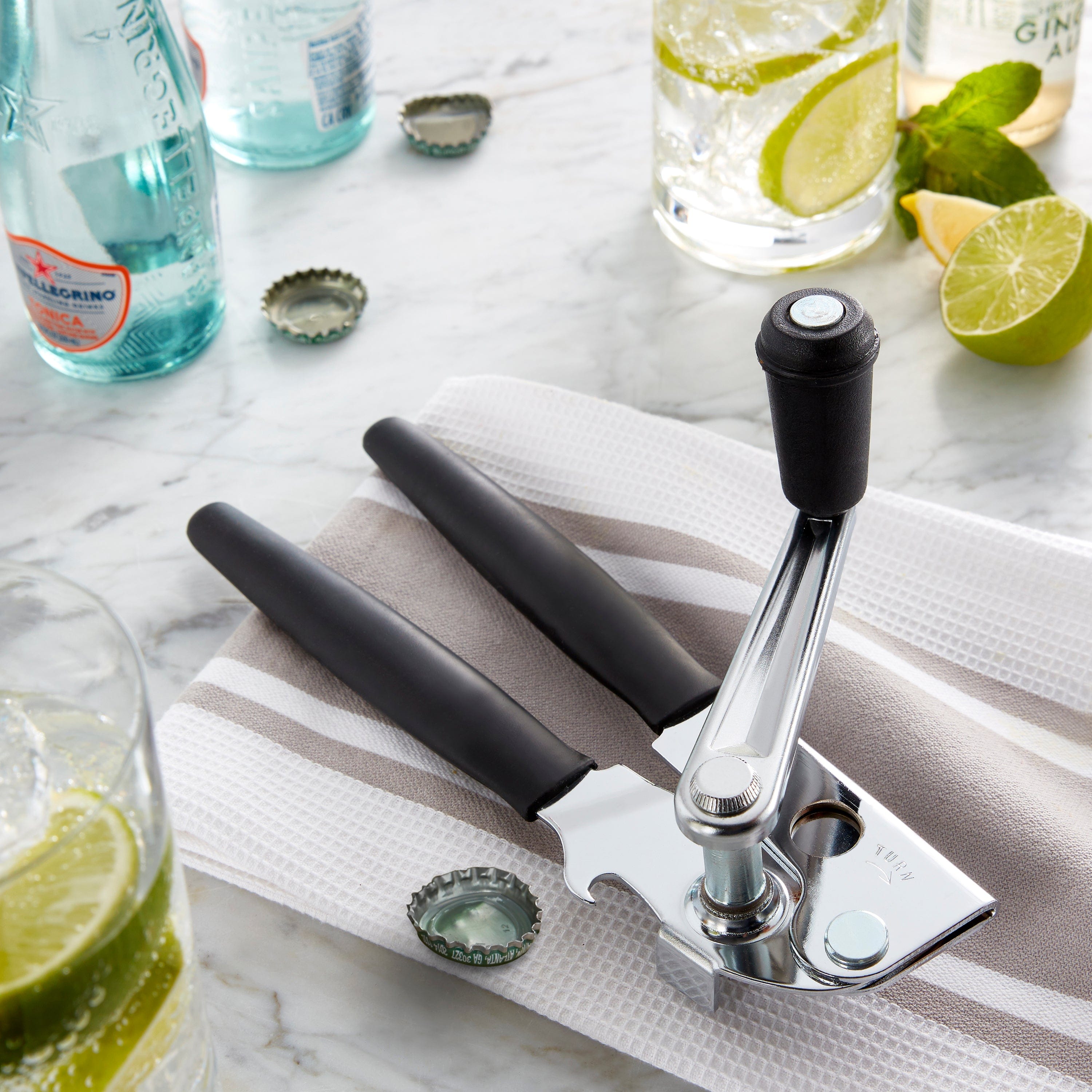 This Lid Opener Will Change Your Life & Make Cooking So Much Easier –  StyleCaster